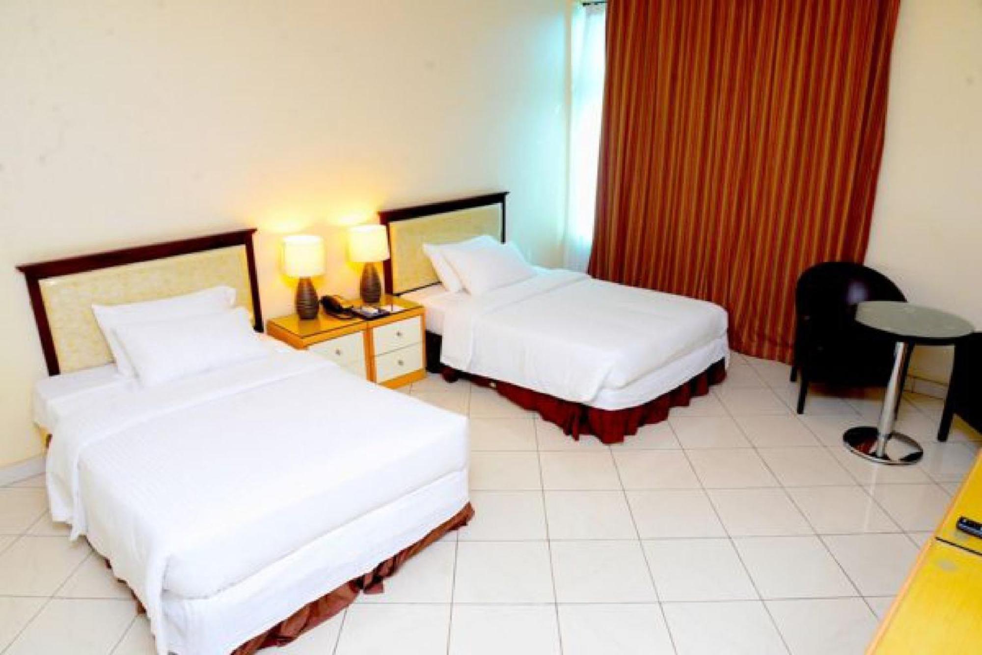 Room In Lodge - Golden Royale Hotel Enugu 外观 照片